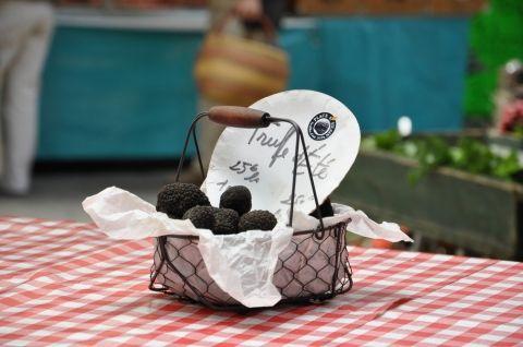 Auf dem Trüffelmarkt