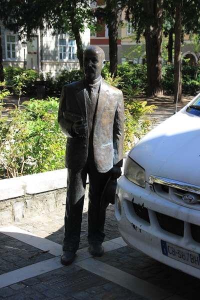 Italo Svevo Statue in Triest