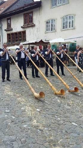 Alphornbläser in Gruyeres