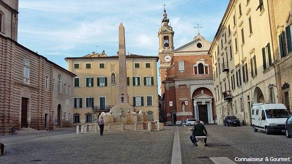 Jesi Piazza Federico II.