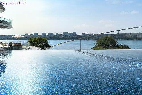 Infinity Pool und Alsterblick - The Fontenay
